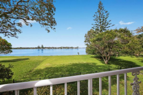 Shoreline 14, Port Macquarie